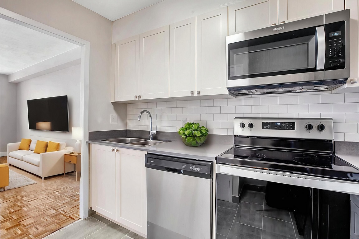 Primary Photo - Phoenix Apartments