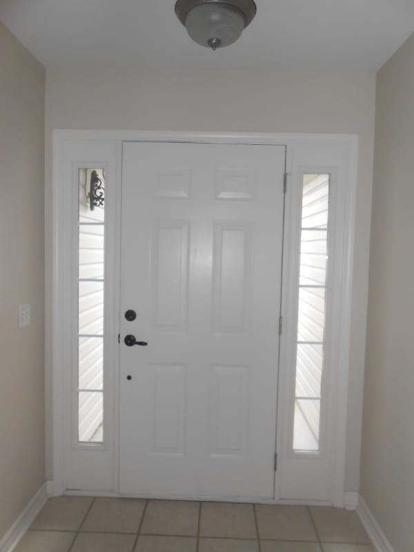 Building Photo - 156 Rob St