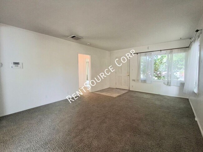 Foto del edificio - 24654 Walnut St