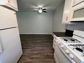 Interior Photo - 18400 Prairie Street