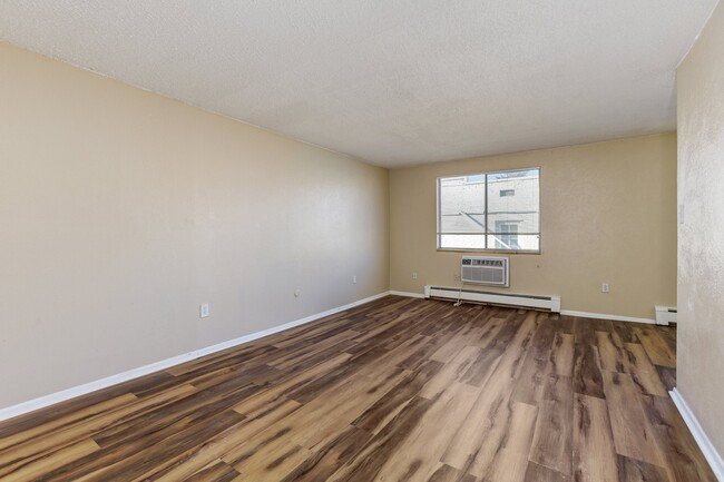 Foto del edificio - Spacious 1 Bedroom In CAPITOL HILL