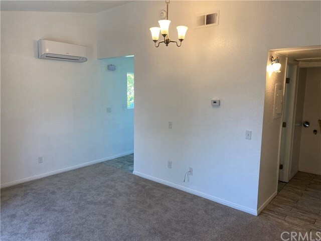 Foto del edificio - 3719 Oak Creek Dr