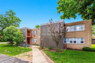 Building Photo - 227 Uteg St