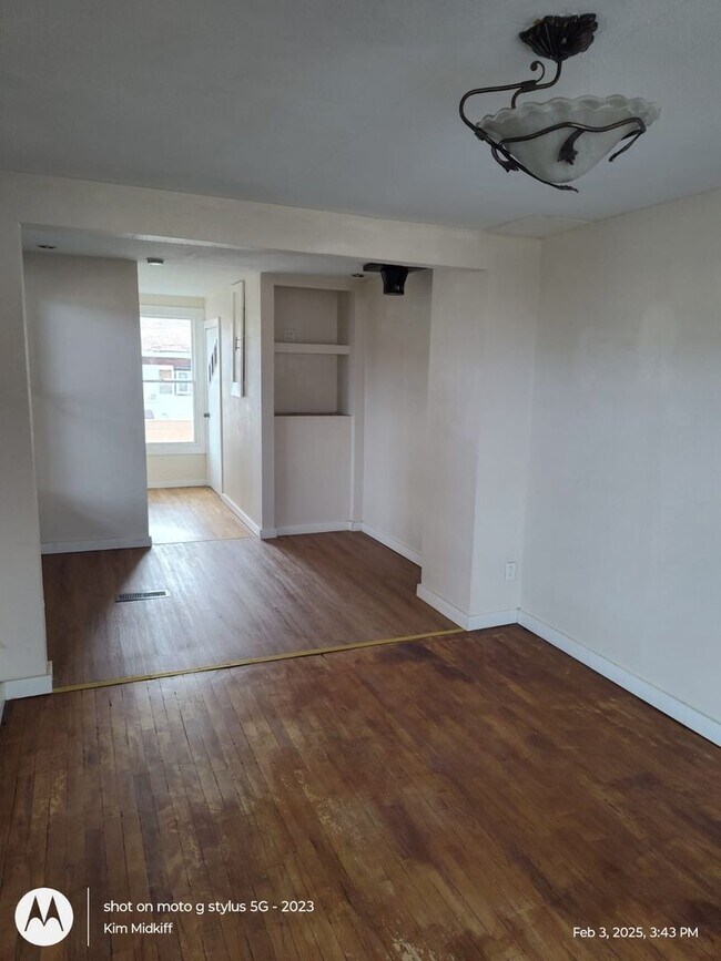 Foto del edificio - 236 Waverly Ave