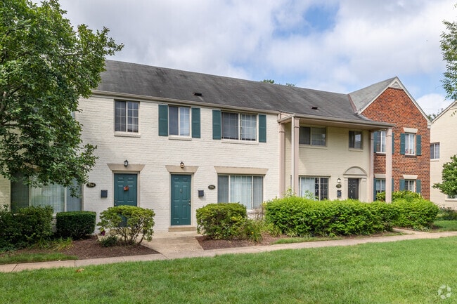 Building Entrance - Brookville Townhomes