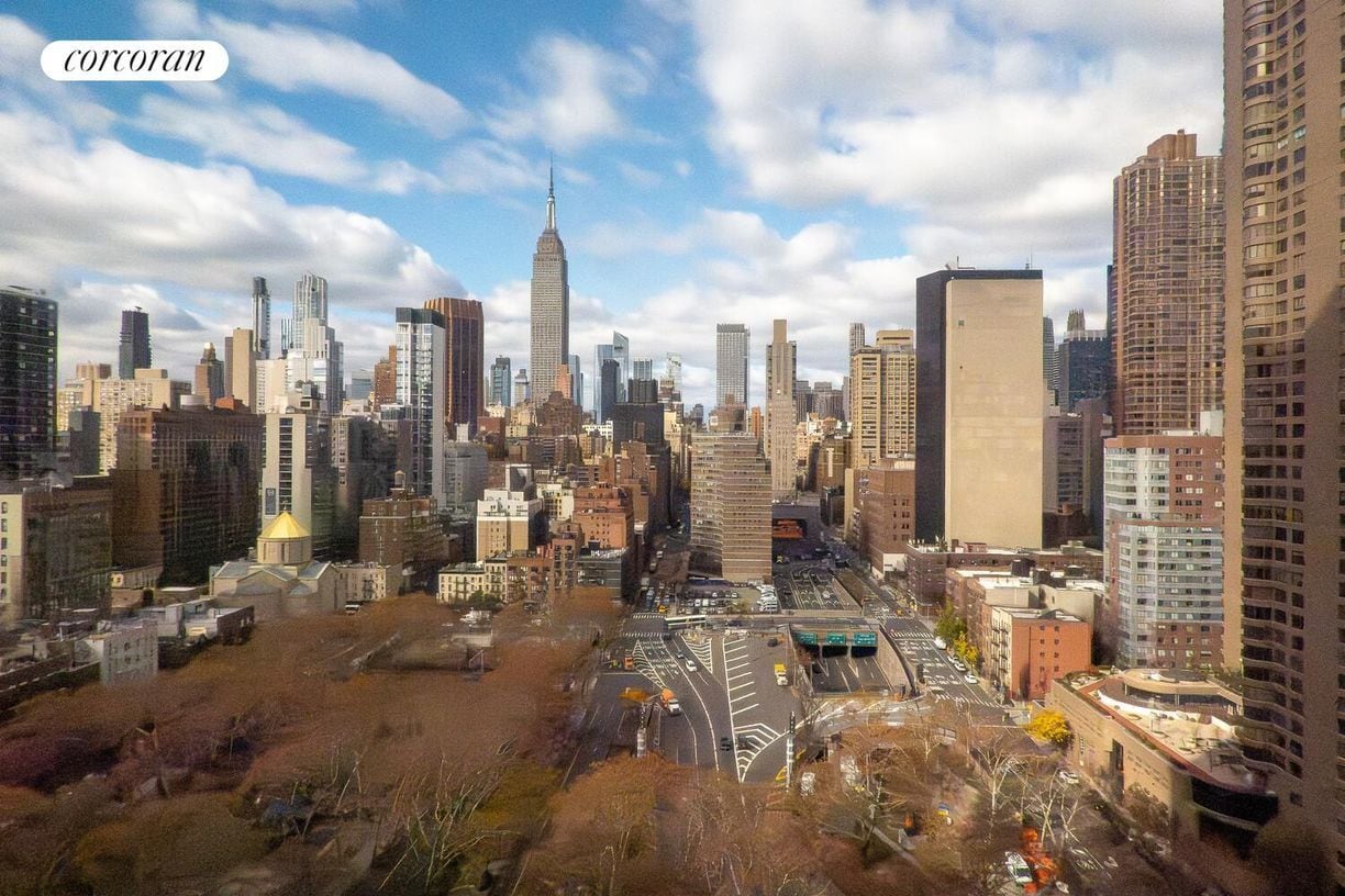 Primary Photo - 630 1st Ave