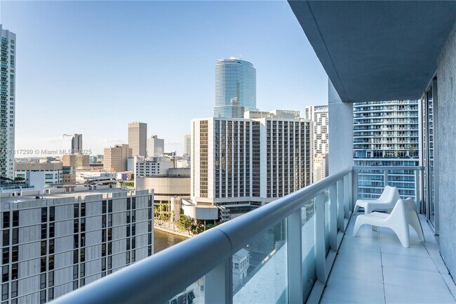 Foto del edificio - 485 Brickell Ave