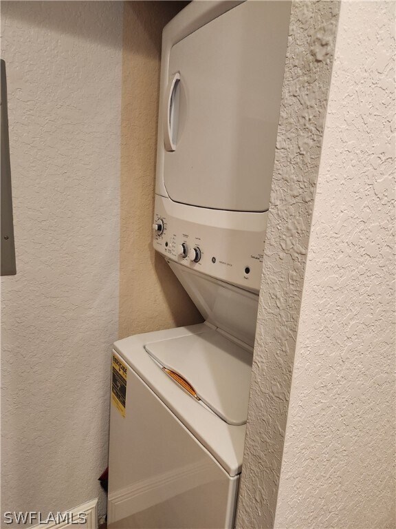 Foto del edificio - 23560 Walden Center Dr