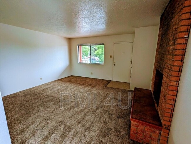 Building Photo - 315 Dorado Pl SE