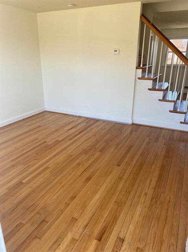 Foto del edificio - Two Bedroom Home