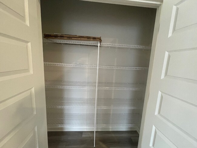 Building Photo - 1715 Manuka Ln