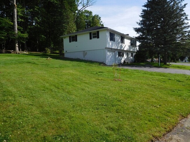 Building Photo - 75 Ripley Ave