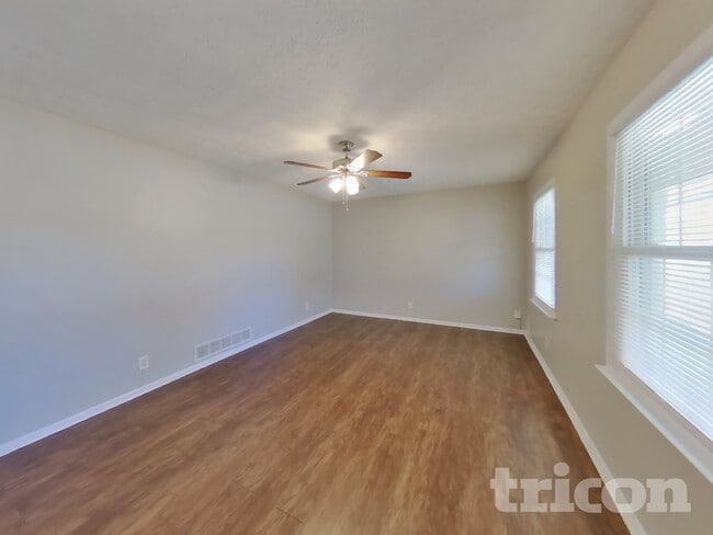 Foto del edificio - 2807 Alamo Pl