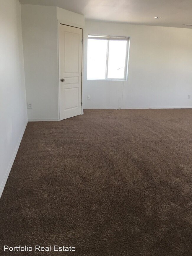 Building Photo - 4 br, 2.5 bath House - 610 N Florida Dr