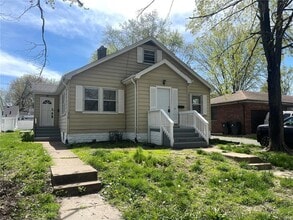 Building Photo - 210 N 41st St