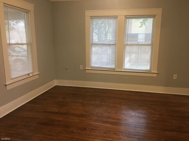 Building Photo - 312 S Haswell Dr