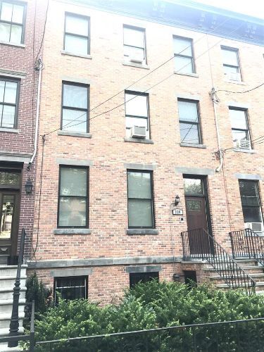Primary Photo - 226 Garden St