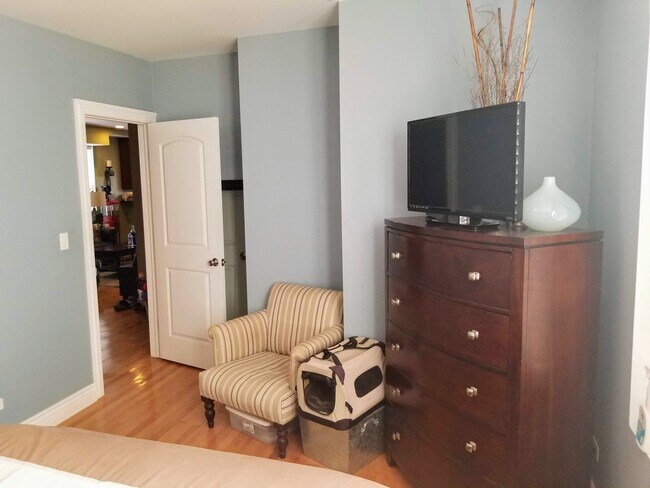Bedroom 1 - 4839 N Ashland Ave