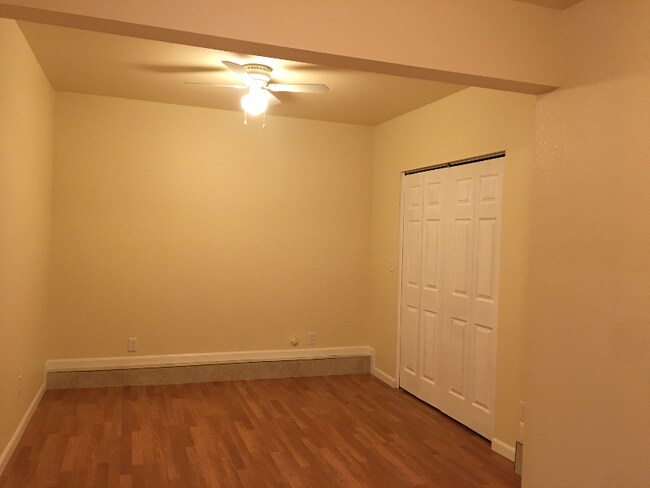 Foto del edificio - 16840 Bell Ave