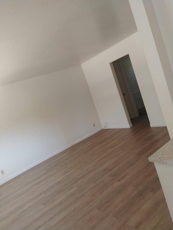 Foto del edificio - 370 Butcher Rd