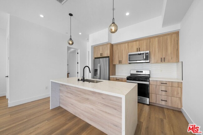 Foto del edificio - 10845 1/2 Morrison St