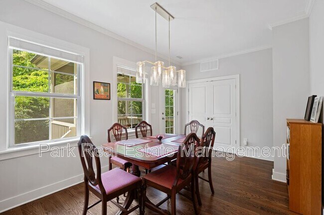 Foto del edificio - 1111 W Murray Ave