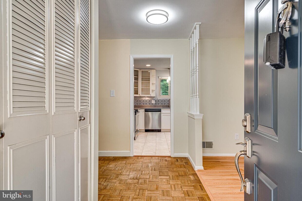 4978 Swinton Dr, Fairfax, VA 22032 House Rental in Fairfax, VA