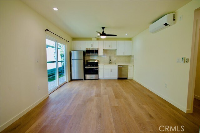 Building Photo - 602 Douglas St