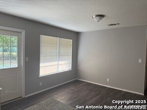 Foto del edificio - 7822 Mountain Forest Dr