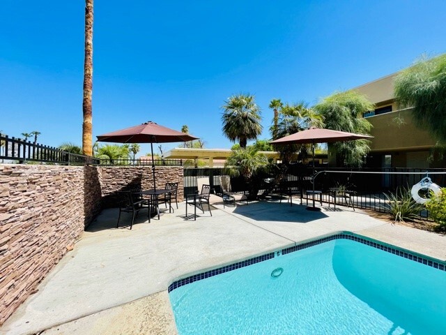 Building Photo - 44220 San Pablo Ave