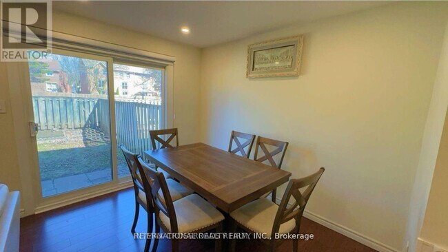 Building Photo - 221-221 Ormond Dr