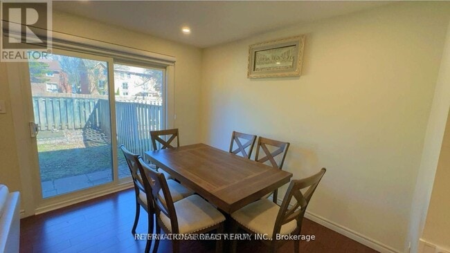 Building Photo - 221 Ormond Dr