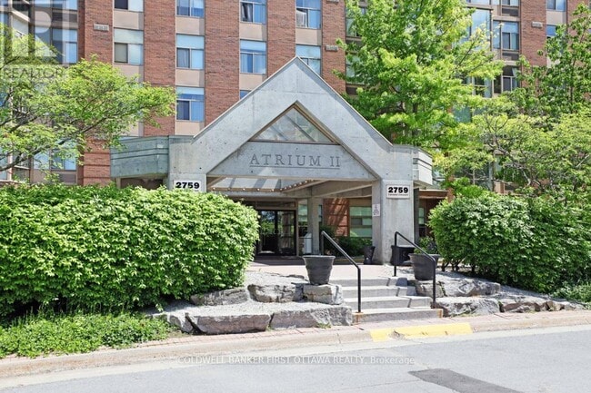 Building Photo - 2759-2759 Carousel Crescent