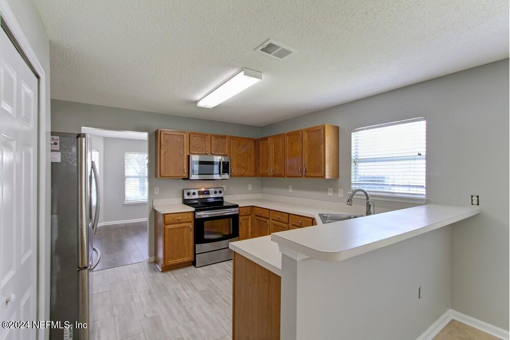 Primary Photo - 13477 Ashford Wood Ct E