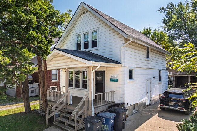 Foto del edificio - 804 McKinley Ave