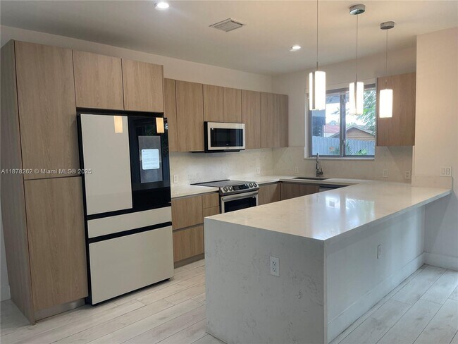 Foto del edificio - 3155 NW 103rd St