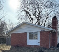 Building Photo - 2511 S Ingram Mill Rd