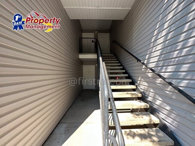 Building Photo - 11896 Cloverbrook Ln