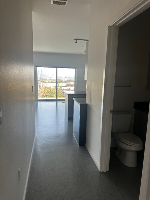 Foto del edificio - 2311 W Newton St