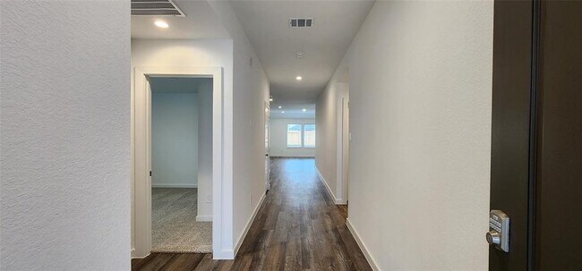 Building Photo - 1110 Toledo Bend Pass