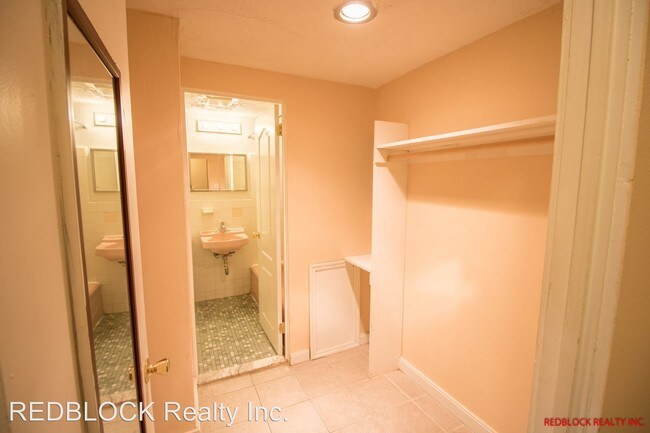 Foto del edificio - Studio, 1 bath Apartment - 6935 N 15th Street