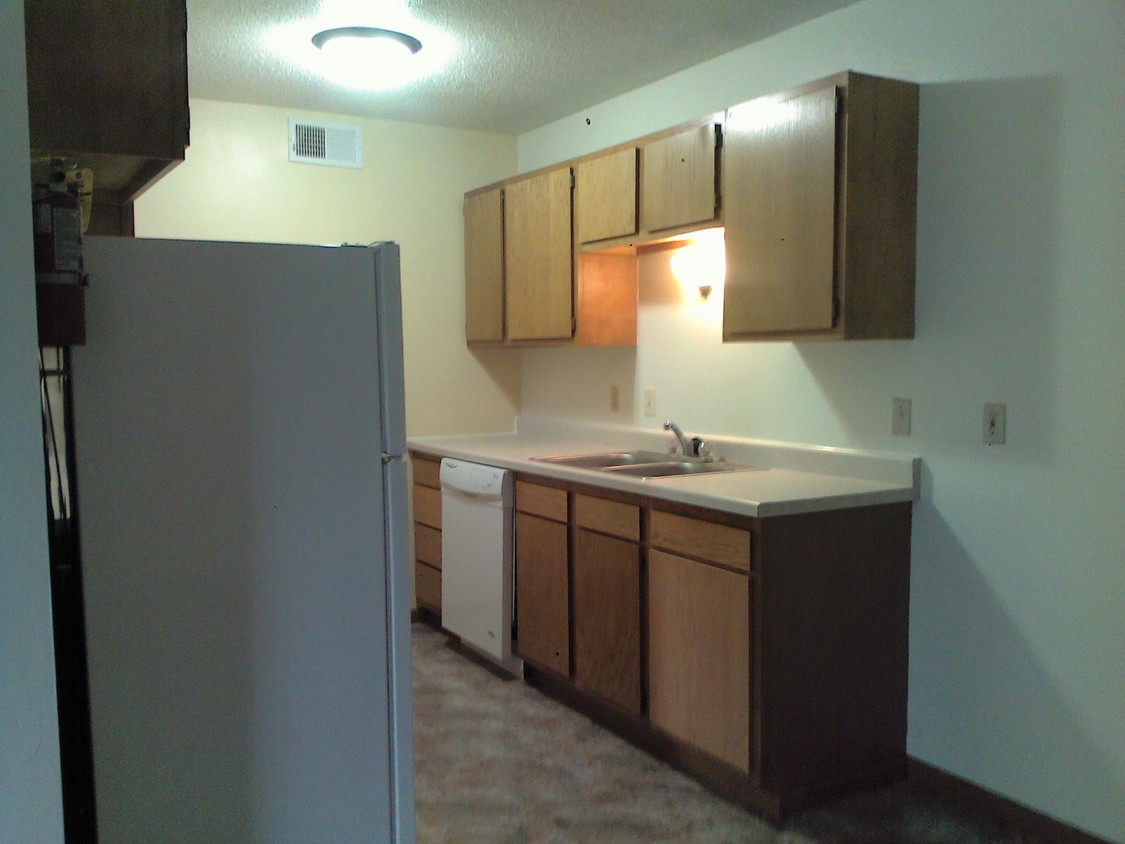 Primary Photo - 3001 W Loras Dr
