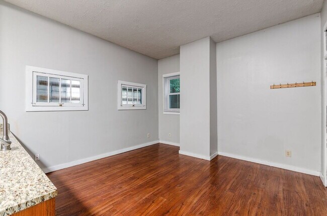 Foto del edificio - 1518 Worthington St