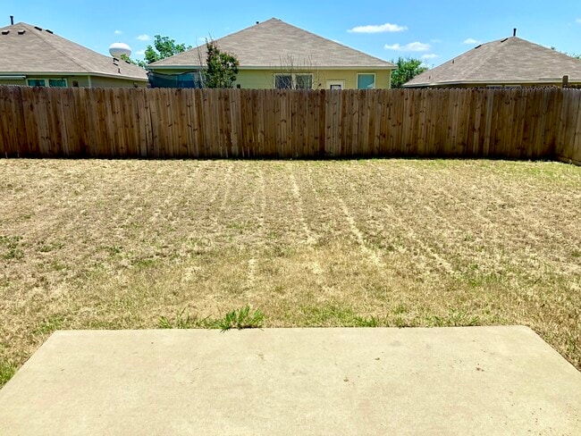 Building Photo - 4605 Acers Ln