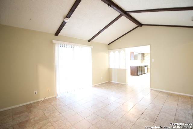 Building Photo - 7622 Pipers Creek St