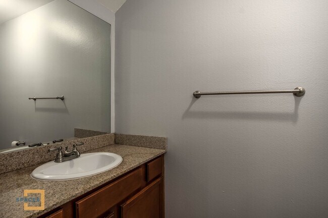 Foto del edificio - 3218 Veterans Memorial Pkwy