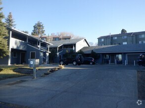 Building Photo - 82 NW Riverside Blvd