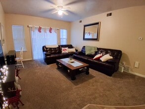 Building Photo - 504 N Seven Peaks Blvd