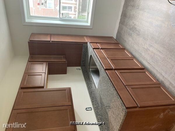 Building Photo - 2 br, 1 bath Condo - 1093 Main St