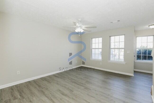 Foto del edificio - Modern All-Electric Comfort – 2BR/1.5BA at Wellington Chase Court